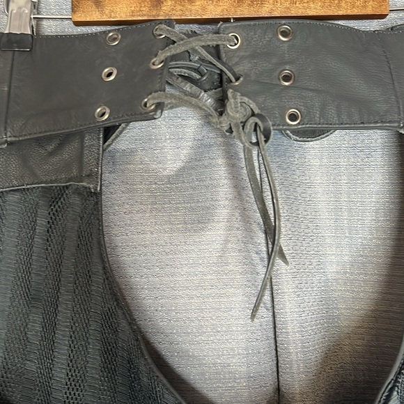 RIVER ROAD BLACK LEATHER MENS CHAPS - Picture 11 of 14